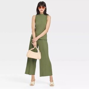 *SOLD* HI-RISE, WIDE, RIBBED PANTS & MOCK NECK SLEEVELESS TOP SET!